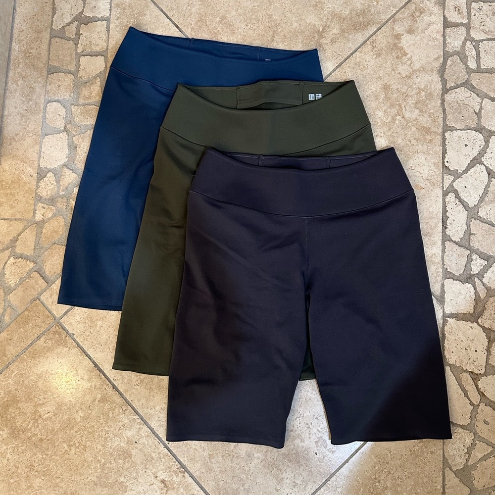 Uniqlo AIRism Biker Shots Size Small